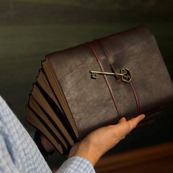 roux энгийн бор 150 хуудастай A5 дэвтэр